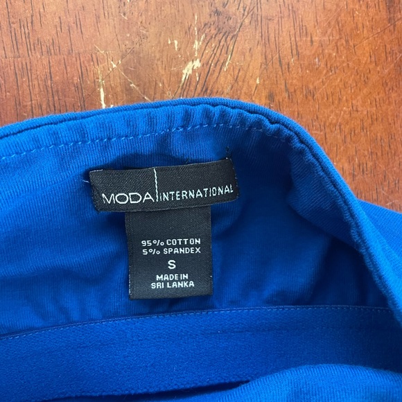 2 Vintage strapless fitted bra top shirt, blue in color,from Victoria Secret - Picture 9 of 12